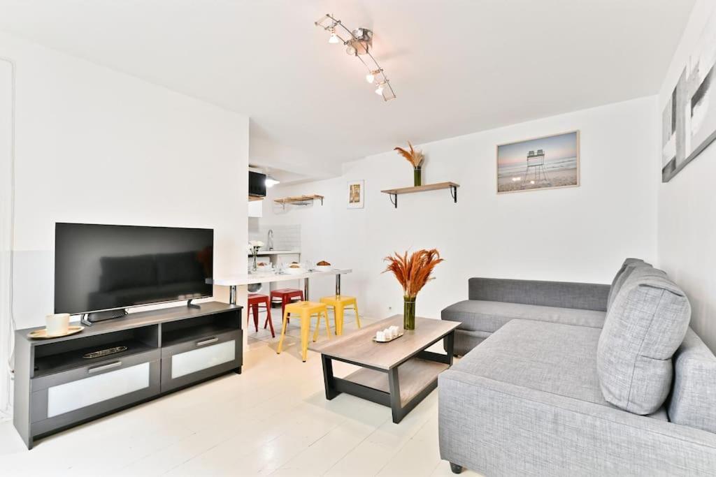 Appartement Proche Canal Saint Martin Parijs Buitenkant foto