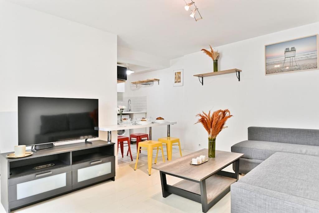 Appartement Proche Canal Saint Martin Parijs Buitenkant foto