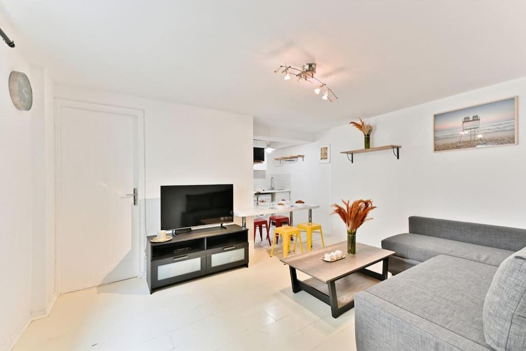 Appartement Proche Canal Saint Martin Parijs Buitenkant foto